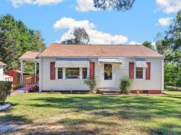 793 Wolf Island Rd, Reidsville, NC 27320