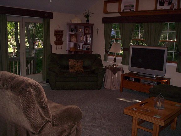 Spacious Family Room