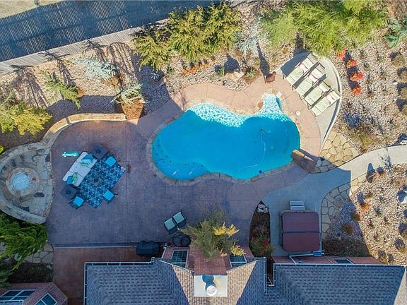 3rd image of 11660 Marbella Dr