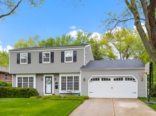 1145 Mary Ln, Naperville, IL 60540