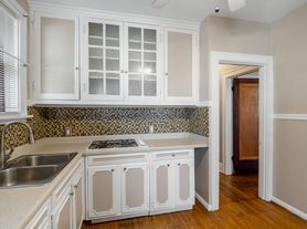 Perched on the Porch at Tholozan, 2 br / 1.0 ba, $1295