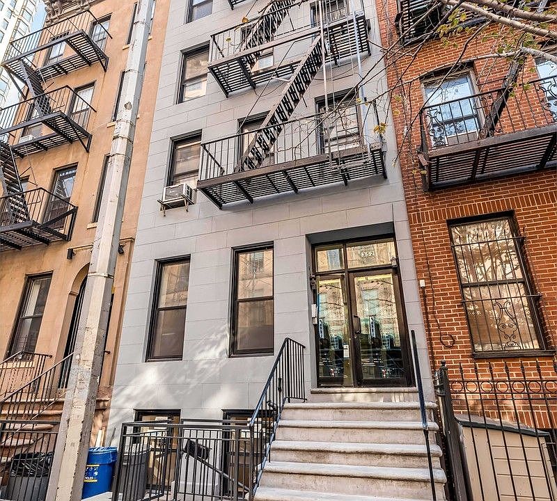 1st image of 352 E 51st St APT 3R