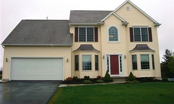 2nd image of 27 Sawgrass Ln