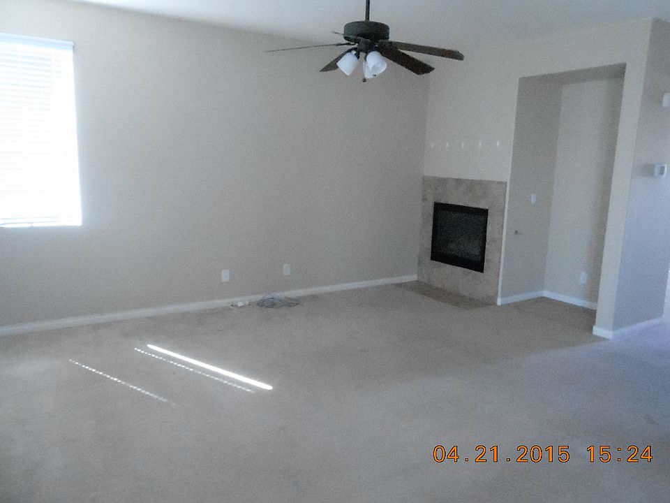 Living Room - fireplace