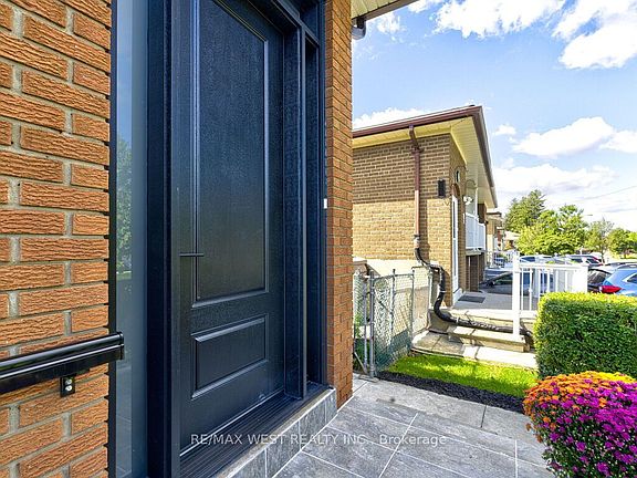 4th image of 17 Cabana Dr