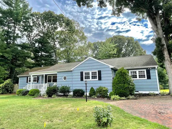 105 Barr Ave, Linwood, NJ 08221