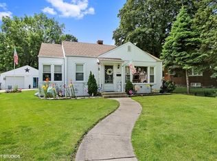 1721 Campbell Ave, Des Plaines, IL 60016