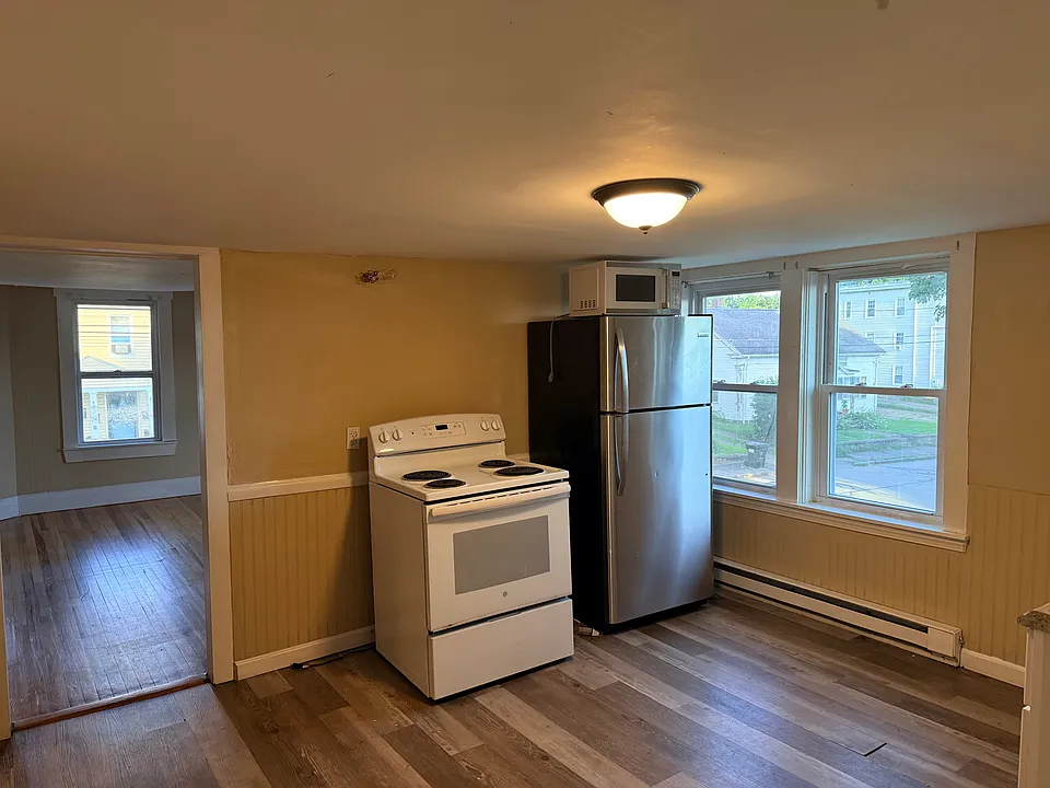 31 Prospect St #1L