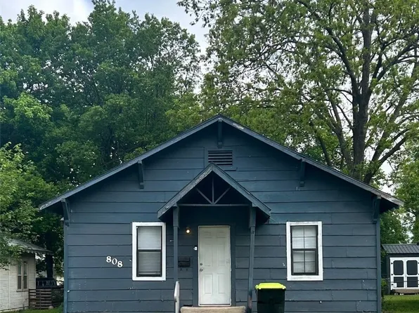 808 E 14th St, Ada, OK 74820