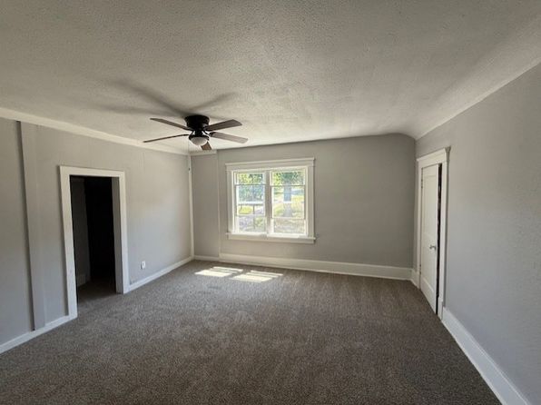 44 N Bentley Ave