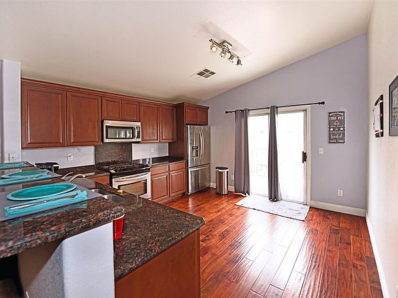 5th image of 5624 Pepperpike Ave