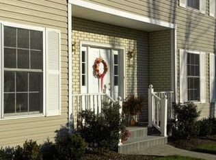 6 Woodland Hollow Dr, Bradford, PA 16701