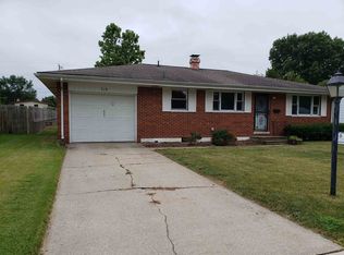 719 Hiawatha Dr, Elkhart, IN 46517