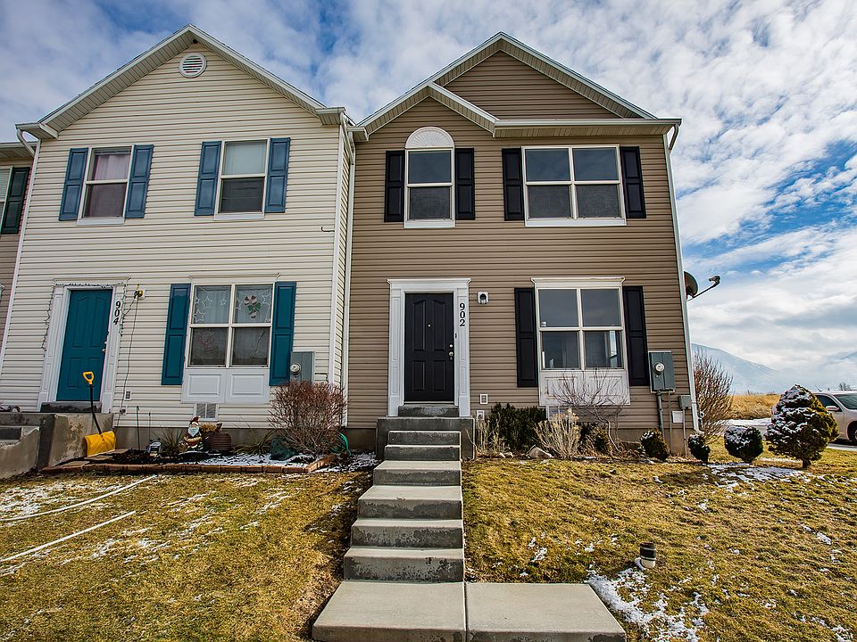 1st image of 902 Gleneagles Dr