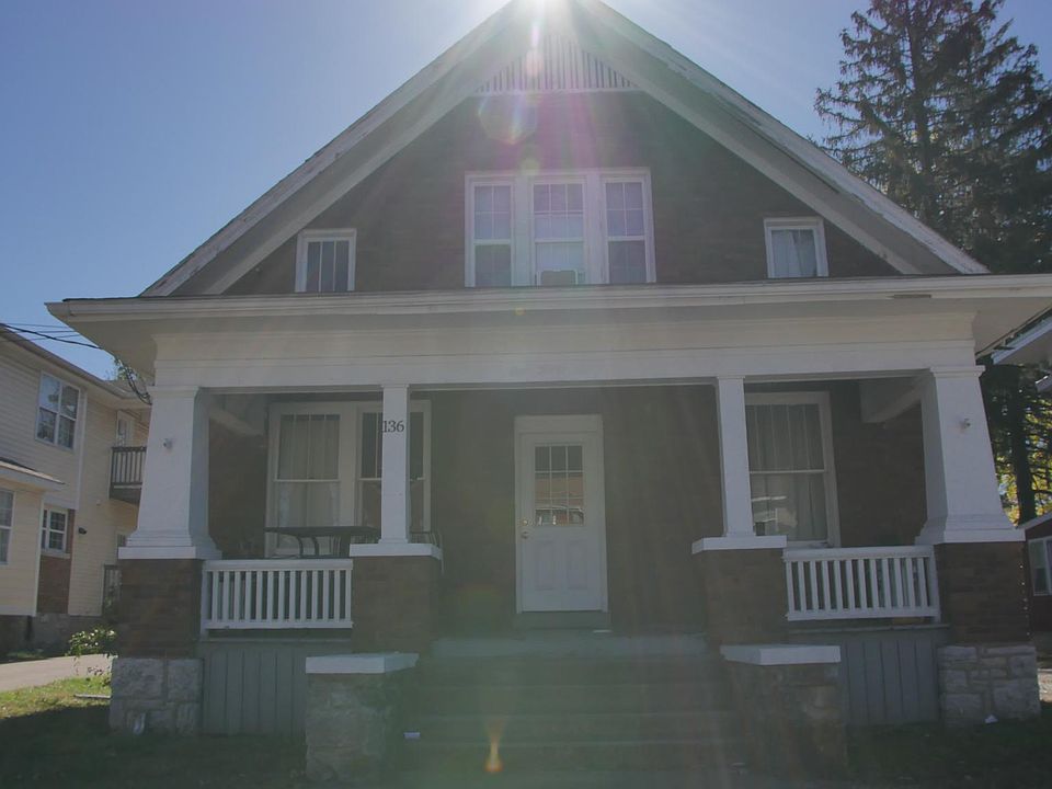2nd image of 136 Waller Ave