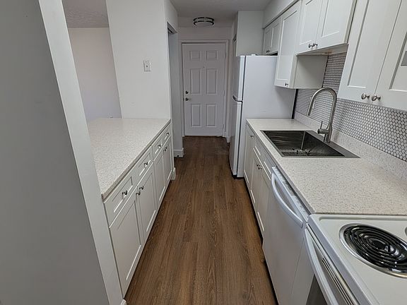Kitchen with island seating