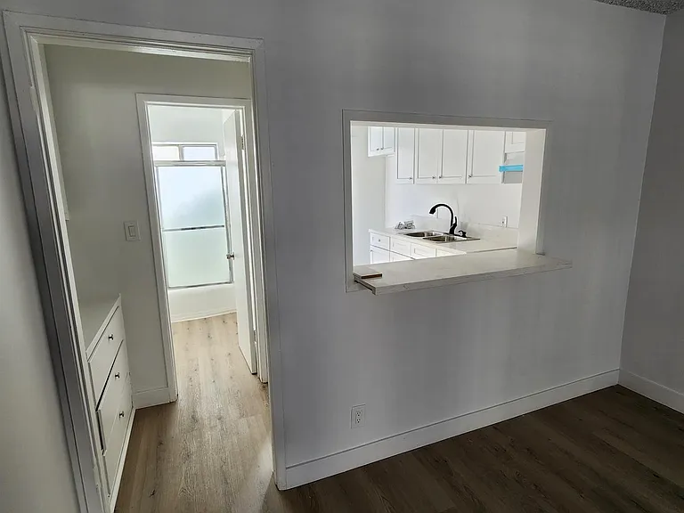 10341 Zelzah Ave #8 — Photo 3