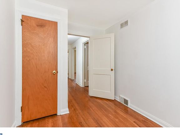 3rd image of 1206 Dover Ave