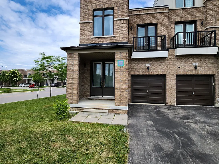 140 Elyse Ct — Photo 1