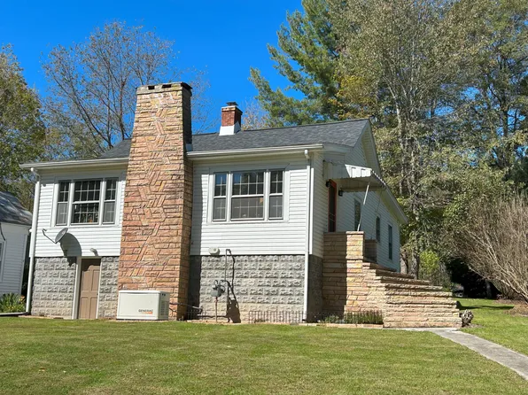 160 Fort Springs Rd, Sinks Grove, WV 24976