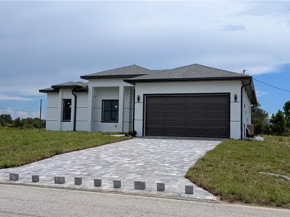 2607 E 15th St, Lehigh Acres, FL 33972