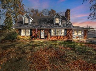 880 Rob Roy Rd, Henderson, KY 42420