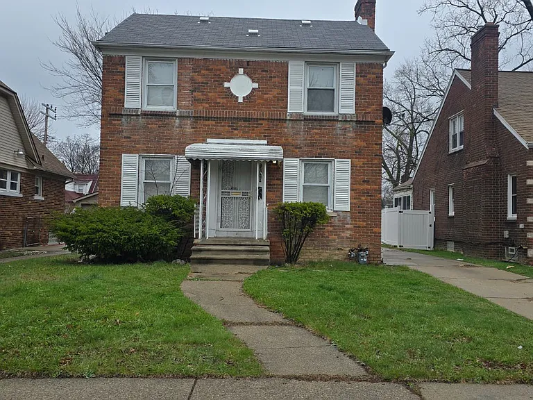16820 Oakfield St — Photo 2