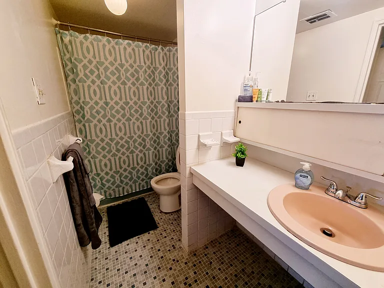 46 Township Line Rd — Photo 16