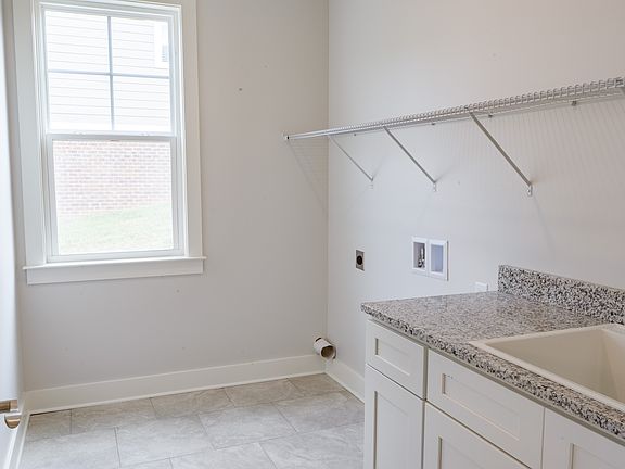 4th image of 9148 Sir Charles Ct