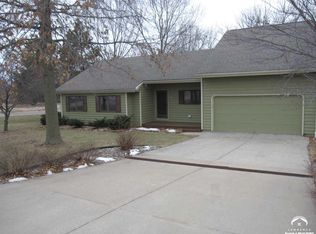 1435 Acorn St, Eudora, KS 66025