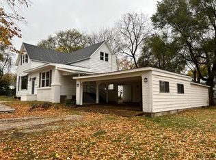 517 E Freeman St, Bolivar, MO 65613