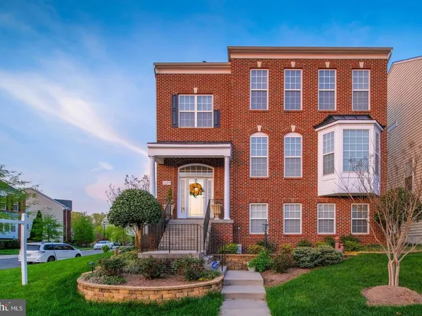 13299 Scotch Run Ct, Centreville, VA 20120