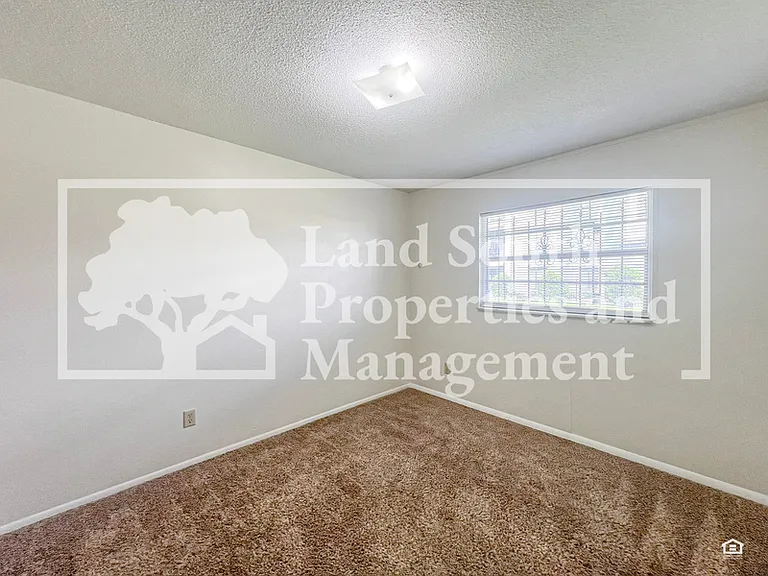 620 N Lake Ave #2 — Photo 12