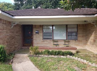 4703 Moore St, Houston, TX 77009