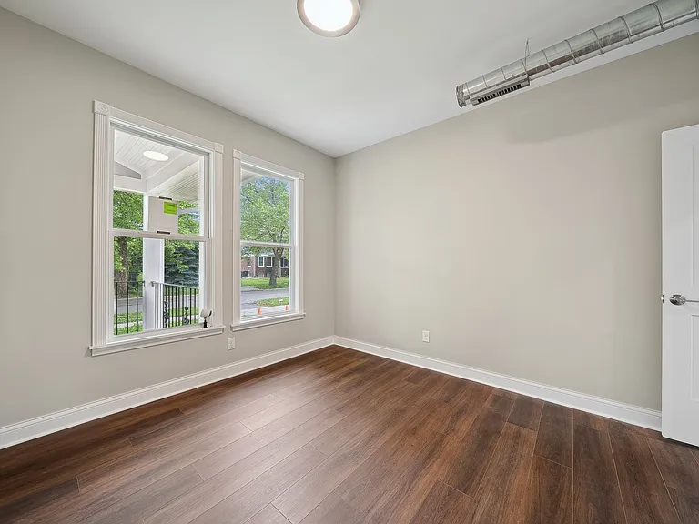 68 E Philadelphia St — Photo 10
