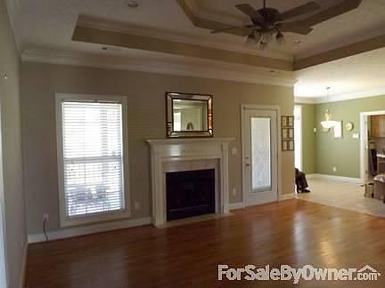 Den/Living Room, Gas Fireplace