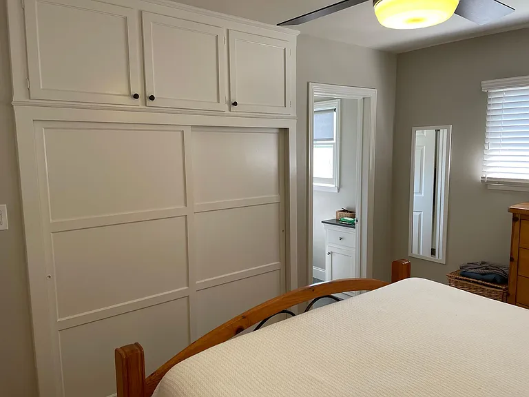 Primary suite