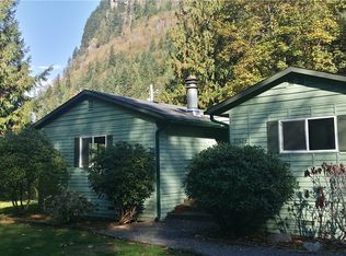 37624 E Lake Walker Dr SE, Enumclaw, WA 98022
