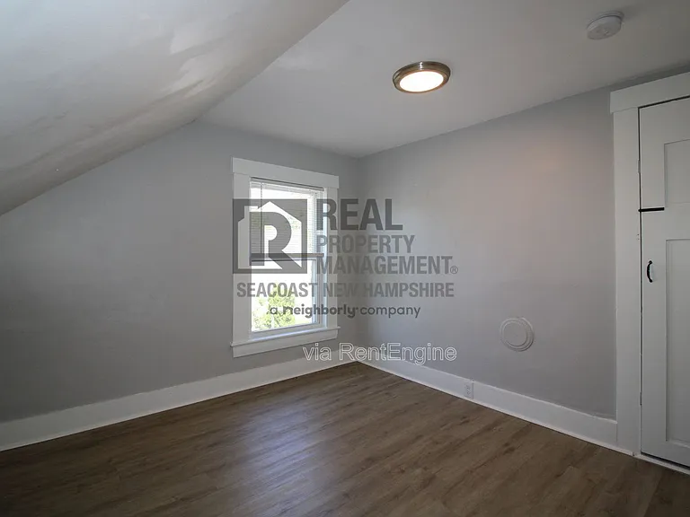 61 3rd St #201 — Photo 15