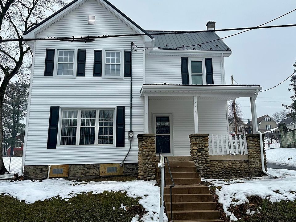 1st image of 414 Railroad St