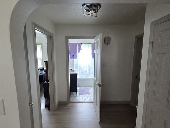 2nd image of 402 Amelon Rd #1A