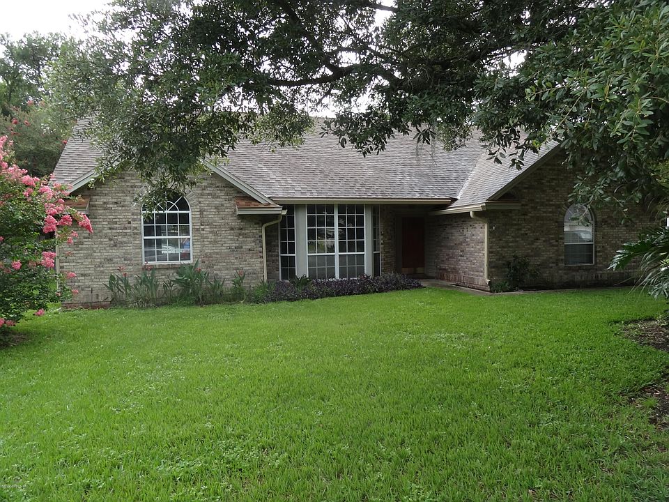 1st image of 14097 Twin Falls Dr W