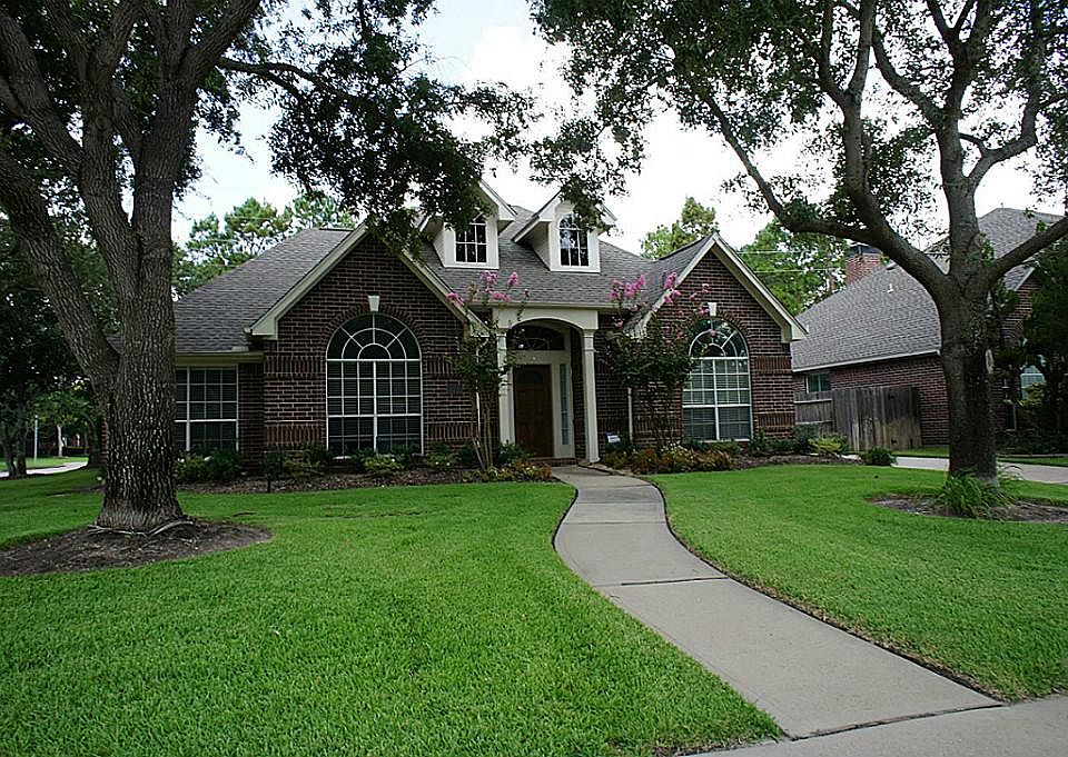 1st image of 1110 Hathorn Way Dr