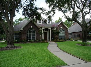 1110 Hathorn Way Dr, Houston, TX 77094