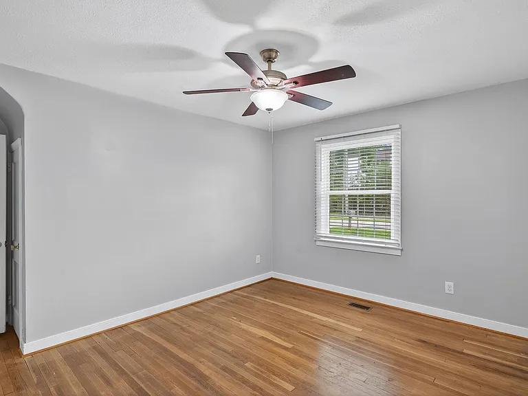 114 Battle Rd — Photo 14