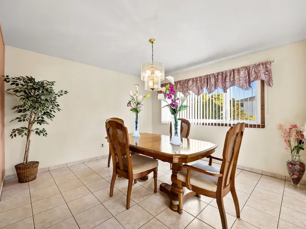 211 Woehrle Avenue image 8 of 37