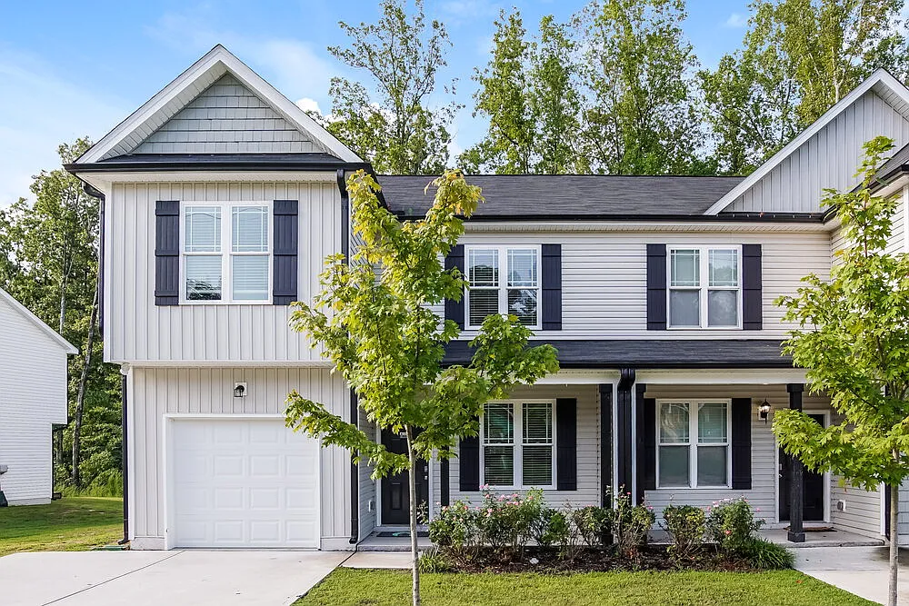 4 bed, 2.5 bath, 1446 sqft, $1,855 — Photo 1