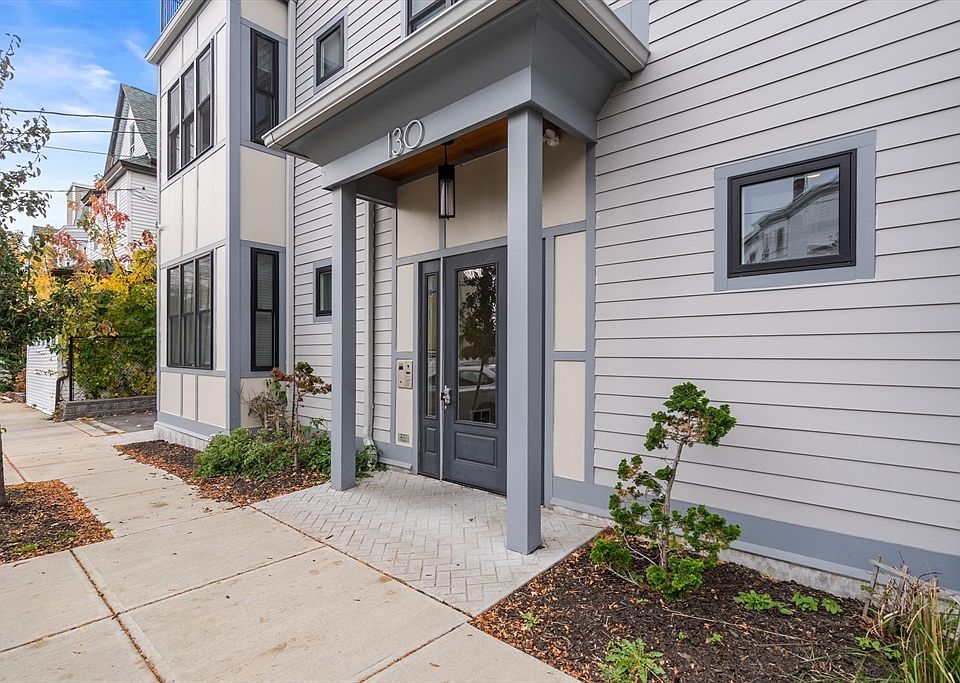 1st image of 130 Coleridge St #1