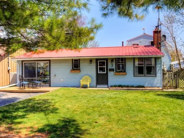 7 Willow Ave, Norfolk County, ON N0E 1M0