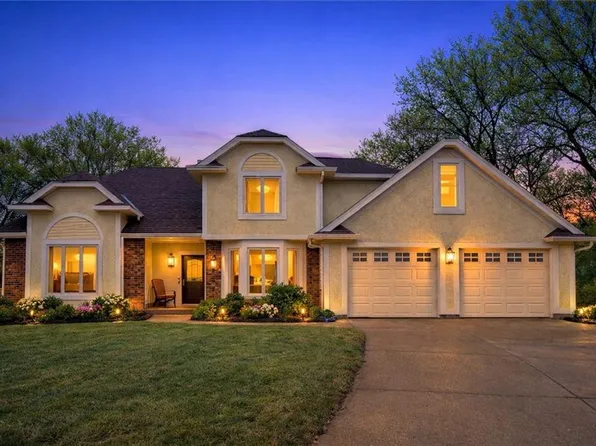 9805 NW 73rd Ter, Weatherby Lake, MO 64152